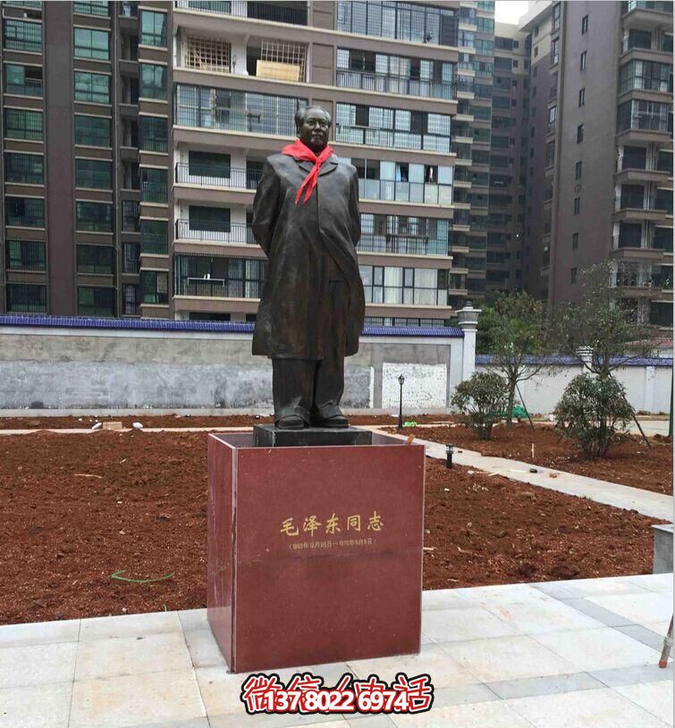 偉大領(lǐng)袖毛澤東仿銅雕塑，裝點小區(qū)玻璃鋼玻璃